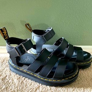 Dc. Martens sandals